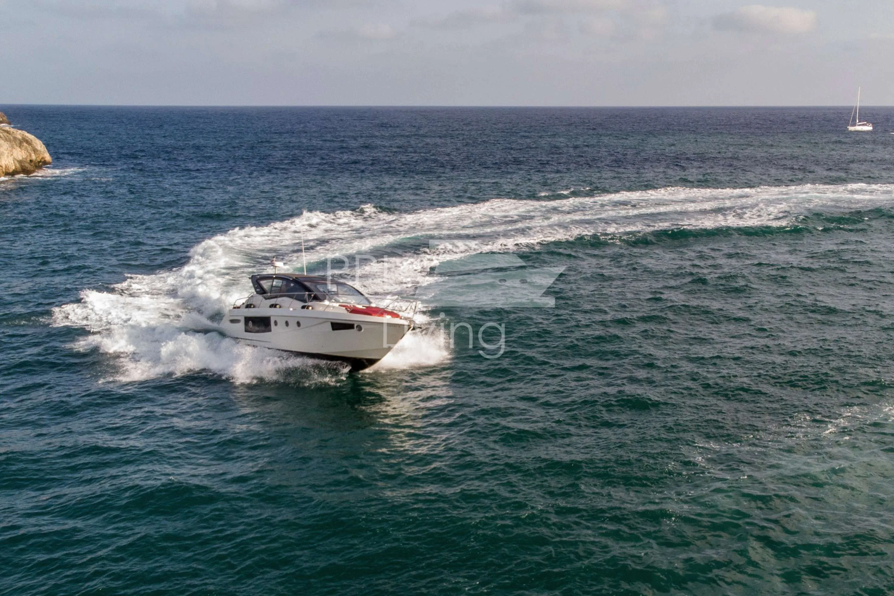 Cranchi MEDITERRANEE 44 HT used - photo 1