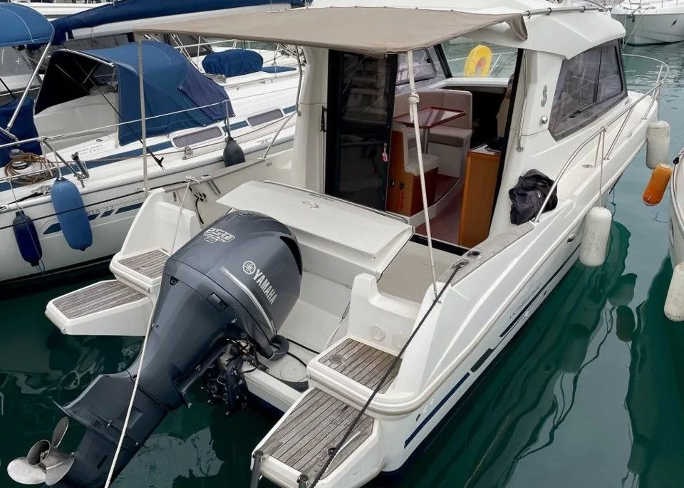 Beneteau Antares 8.80 usato - foto 1