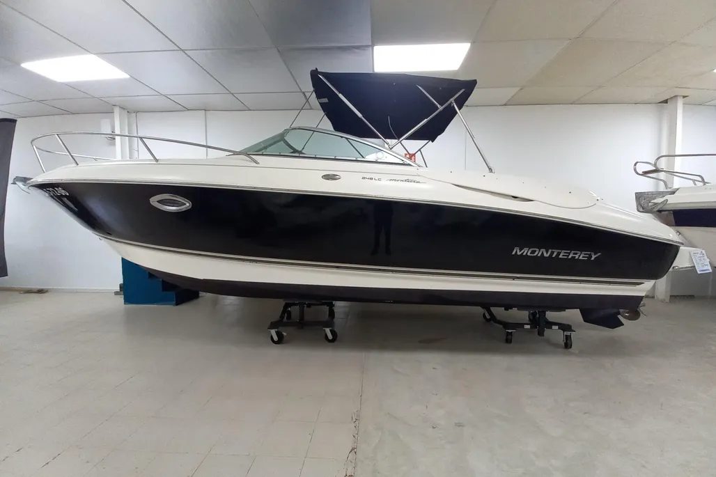 Monterey 248LSC Montura Cuddy used - photo 1