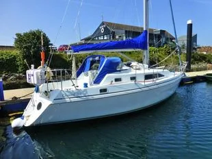 Hunter Channel 323 used - photo 1