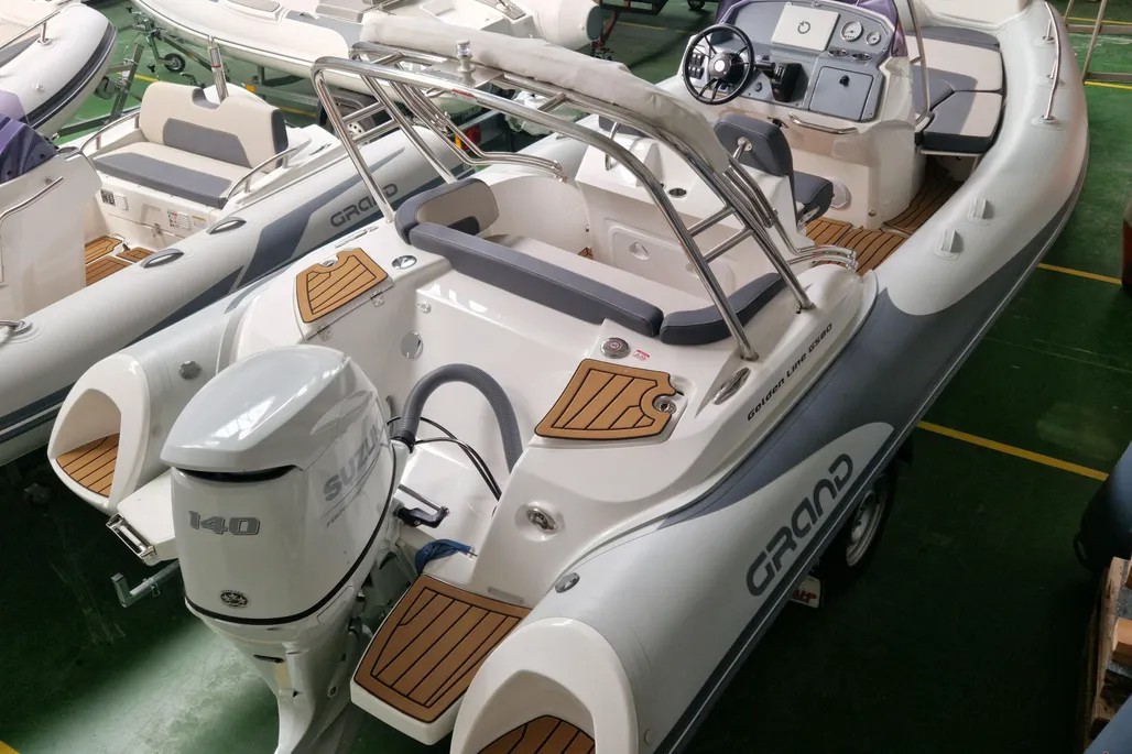 Grand G580 with 140HP, Q navigation used - photo 1
