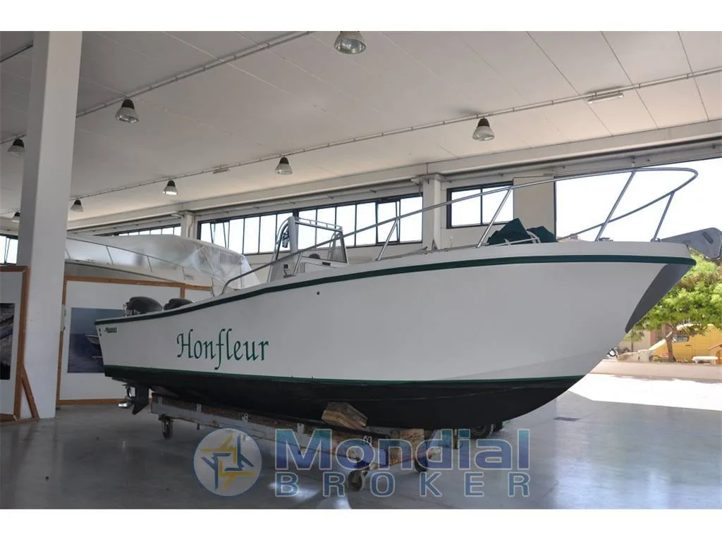 Mako Marine 241 d'occasion - photo 1