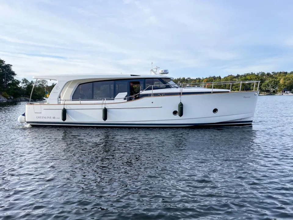 Greenline 40 Hybrid used - photo 1