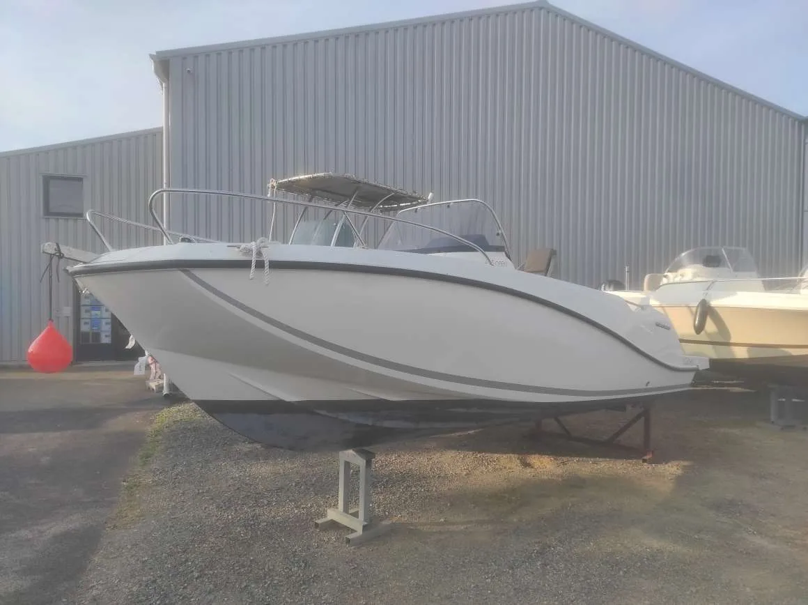 Quicksilver ACTIV 605 OPEN used - photo 1