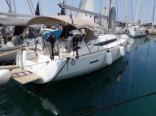 Sun Odyssey 419 used - photo 1