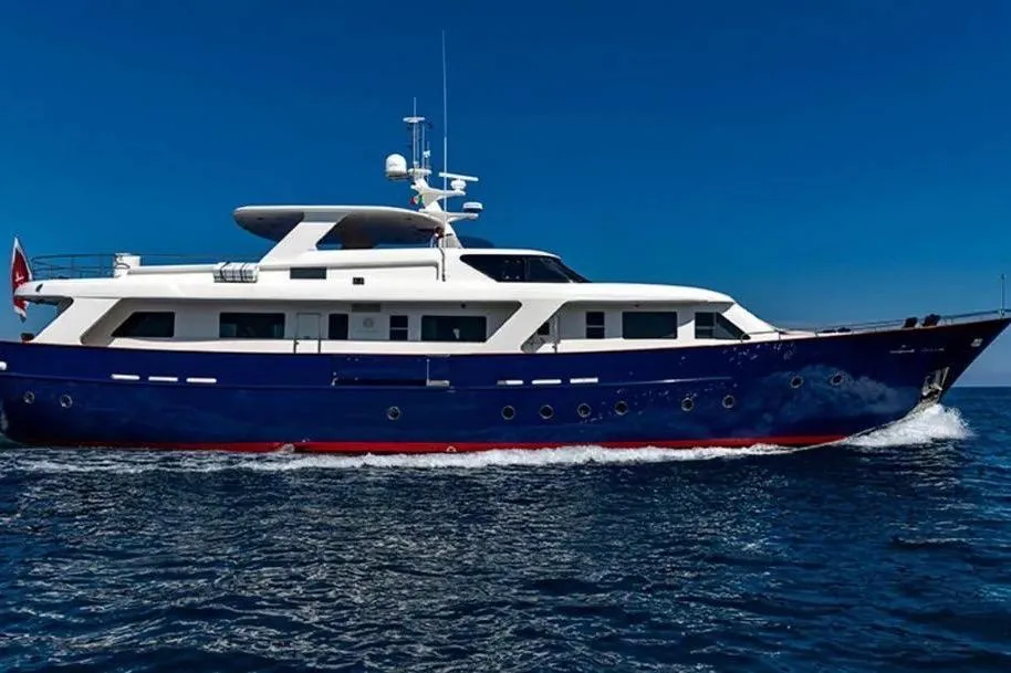 Benetti Sail Division 105 used - photo 1