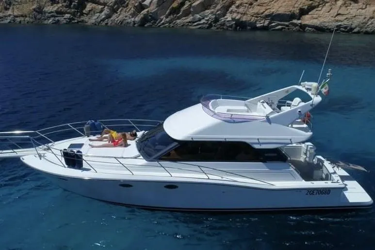 Uniesse 44 Fly d'occasion - photo 1