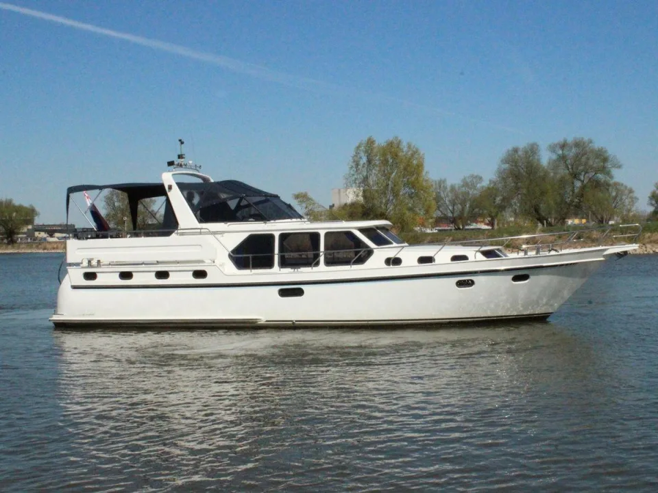 Explorer 45 used - photo 1
