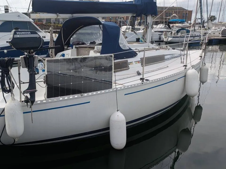 Beneteau Antares 9 used - photo 1