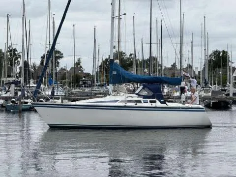 Hunter 28.5 used - photo 1