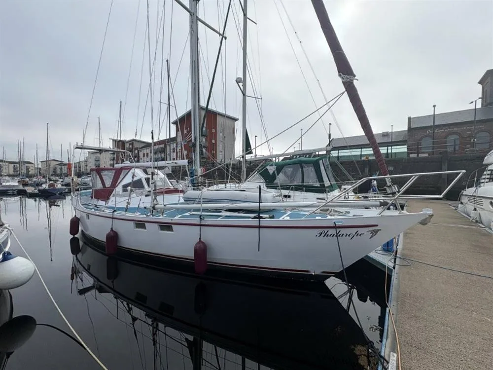 Van de Stadt Falco 42 used - photo 1