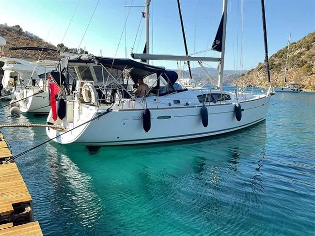 Beneteau Oceanis 43 usato - foto 1