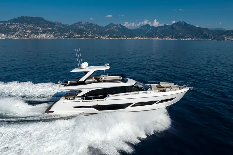 Ferretti Yachts Ferretti 670