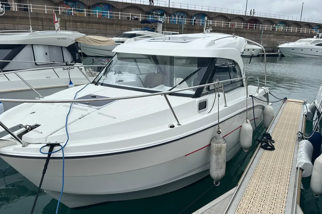 Beneteau Antares 8 usato - foto 1
