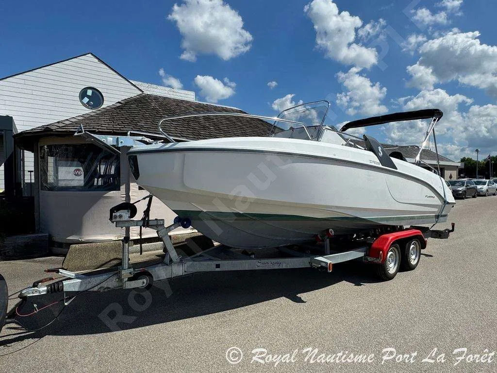 Beneteau FLYER 6.6 SPACEDECK usato - foto 1