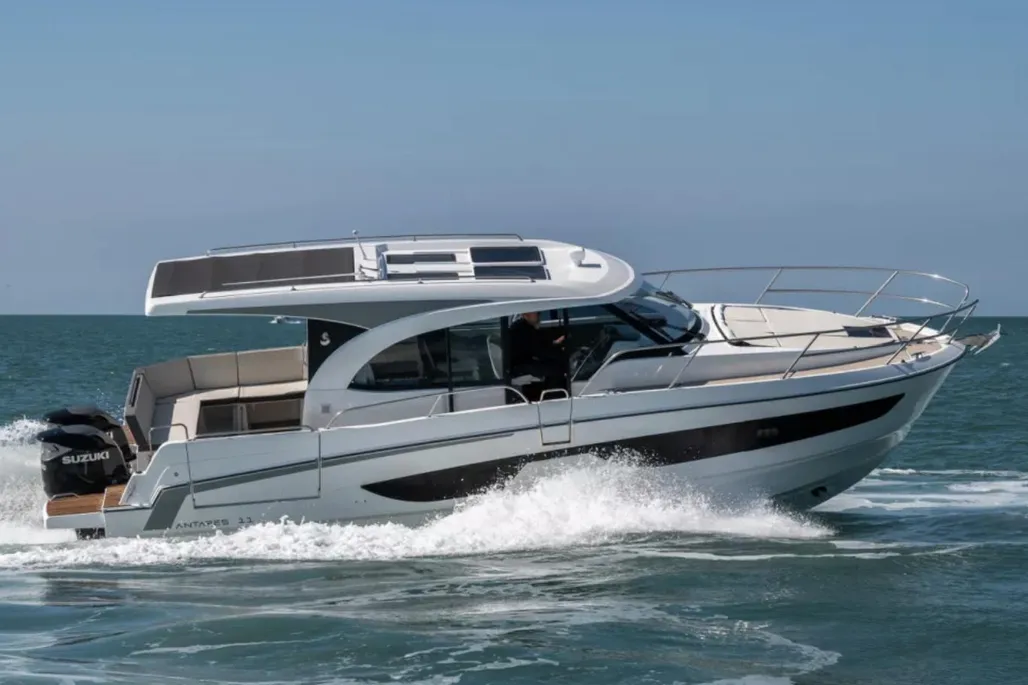 Beneteau Antares 11 usato - foto 1