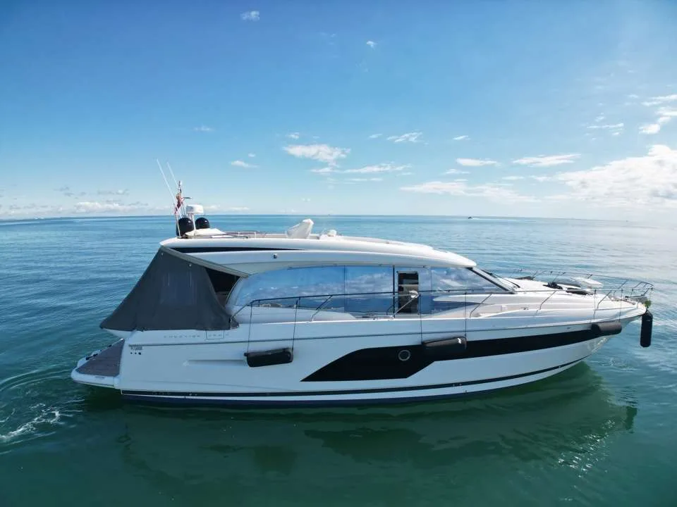Prestige 590 S used - photo 1