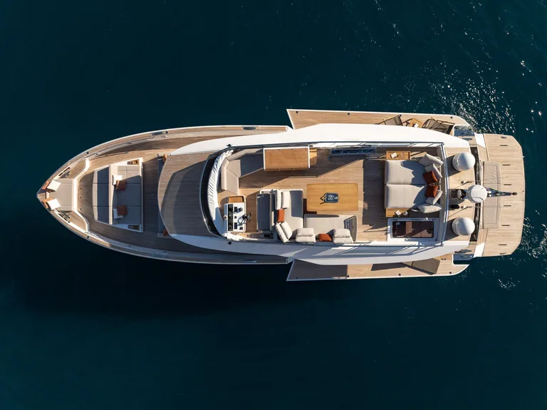 Pardo Yachts E72