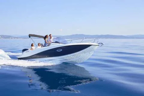 Quicksilver Activ 675 Sundeck und Trailer gebraucht - Foto 1
