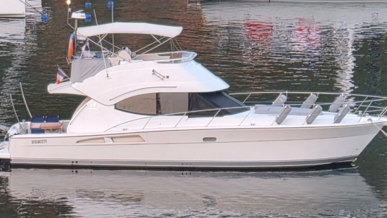 Riviera 45 Flybridge Open used - photo 1