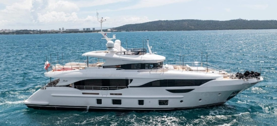 Benetti DELFINO 95 usato - foto 1