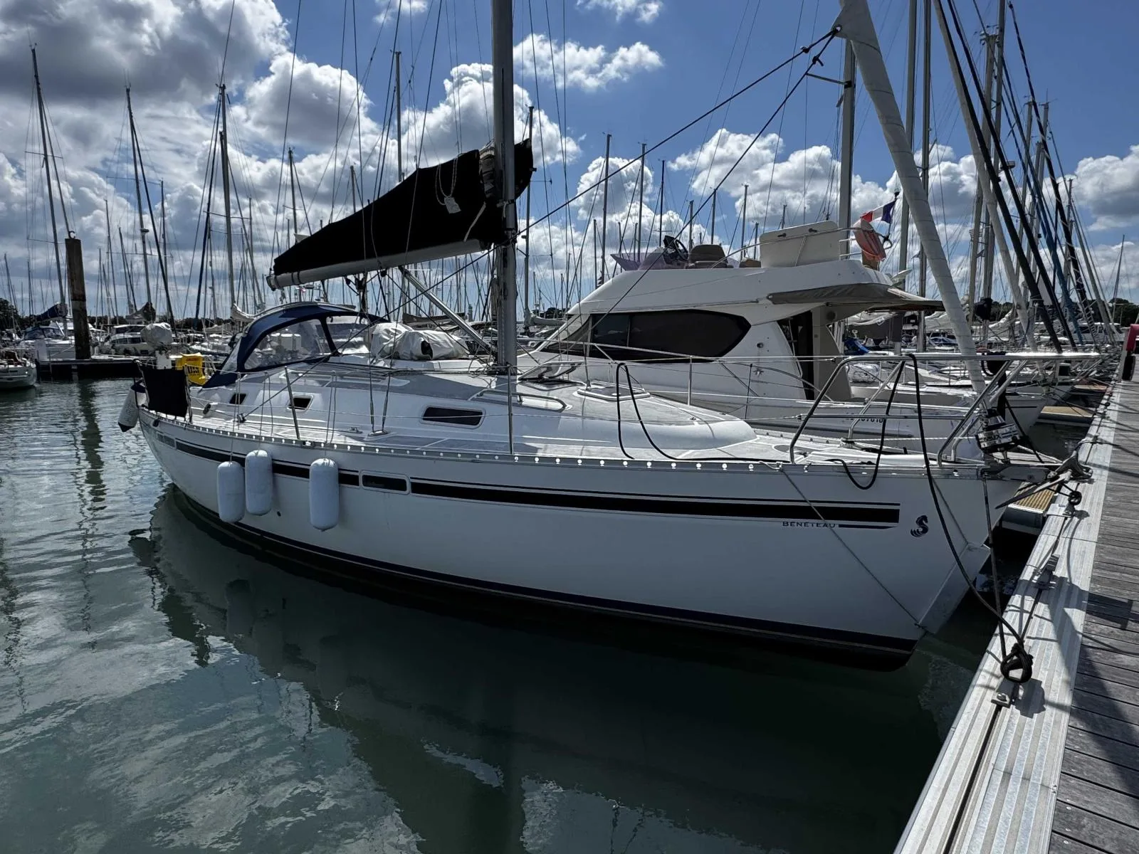 Beneteau Oceanis 331 dl used - photo 1