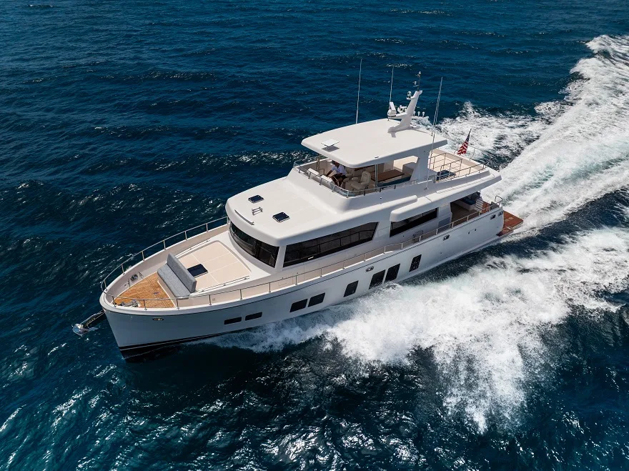 Offshore Yachts 70 CE