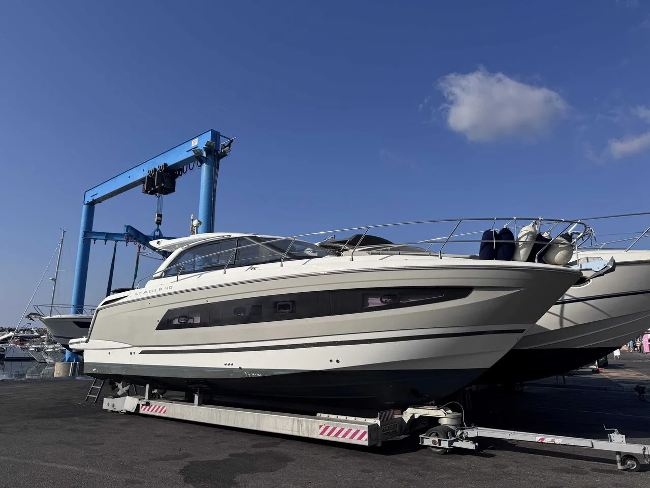Jeanneau LEADER 40 used - photo 1