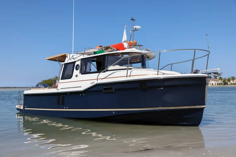 Ranger Tugs R-25
