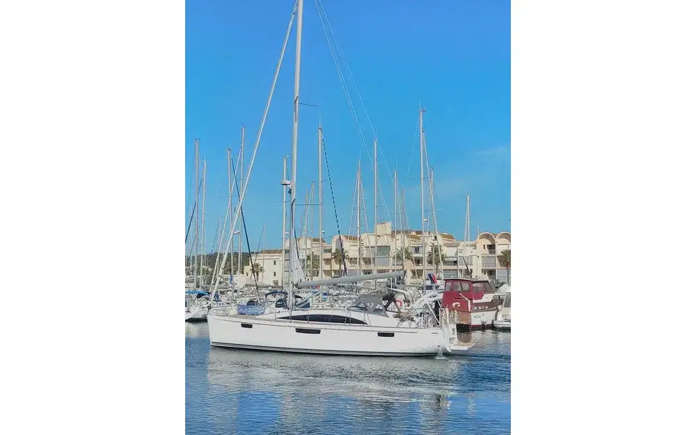 Bavaria Yachts VISION 42 usato - foto 1