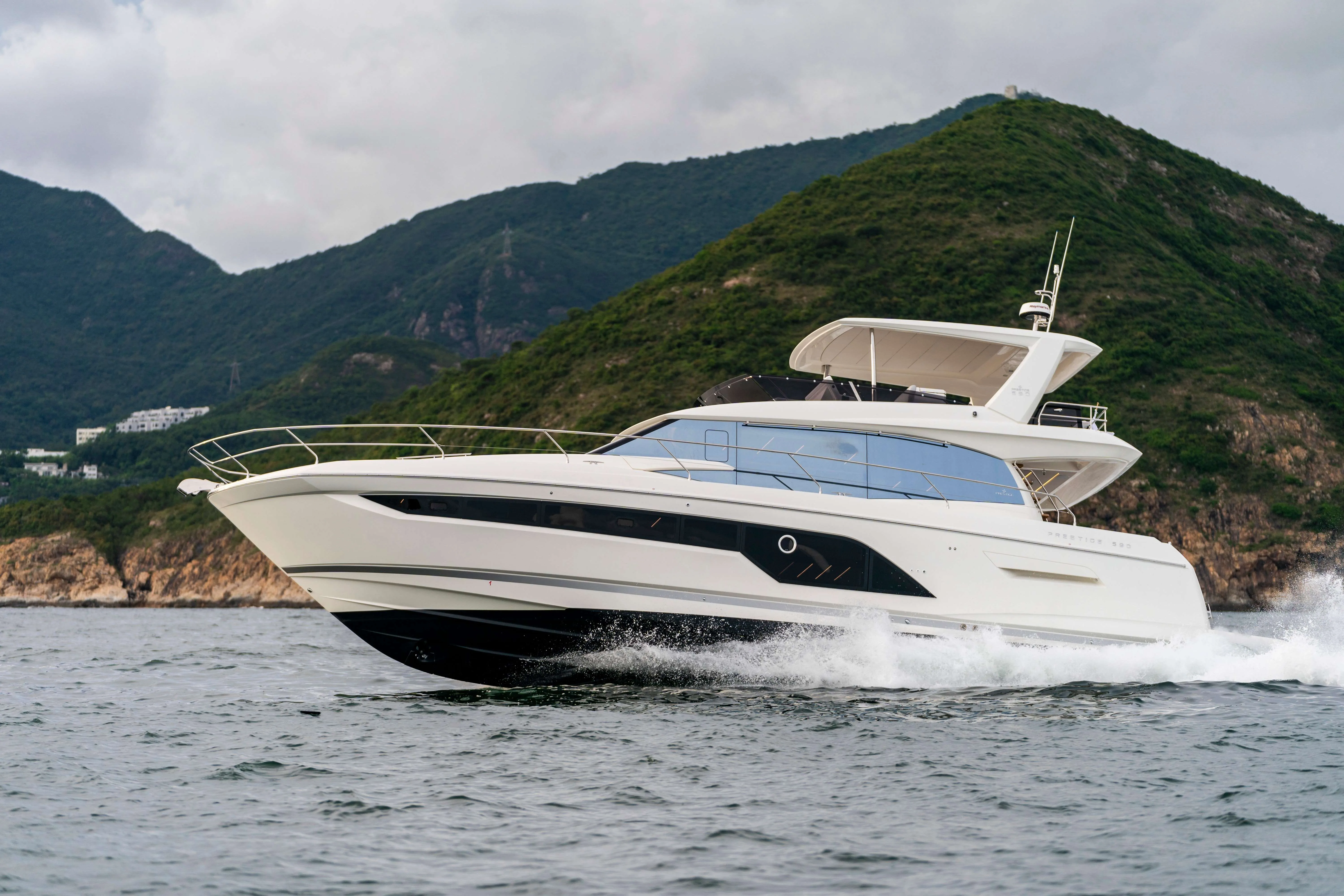 Prestige 590 used - photo 1