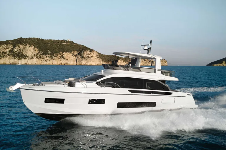 Azimut Fly 62