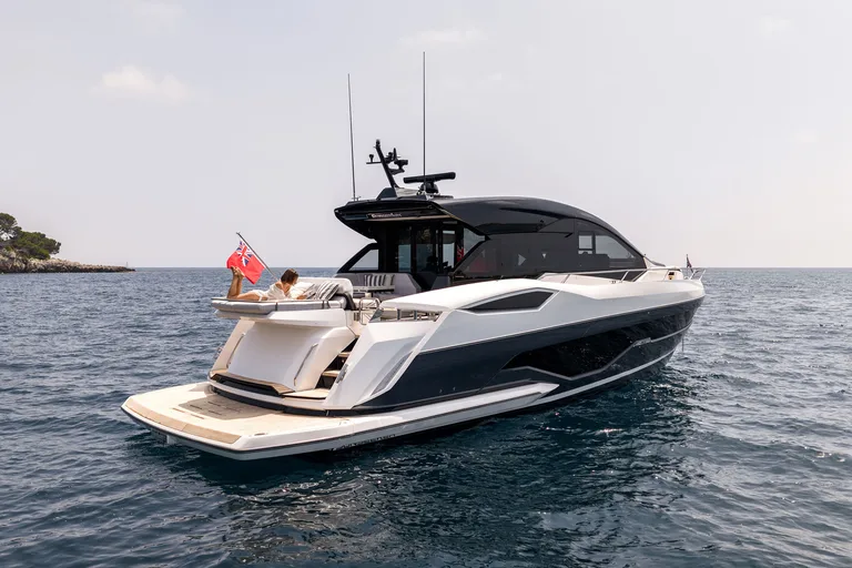 Sunseeker Predator 55