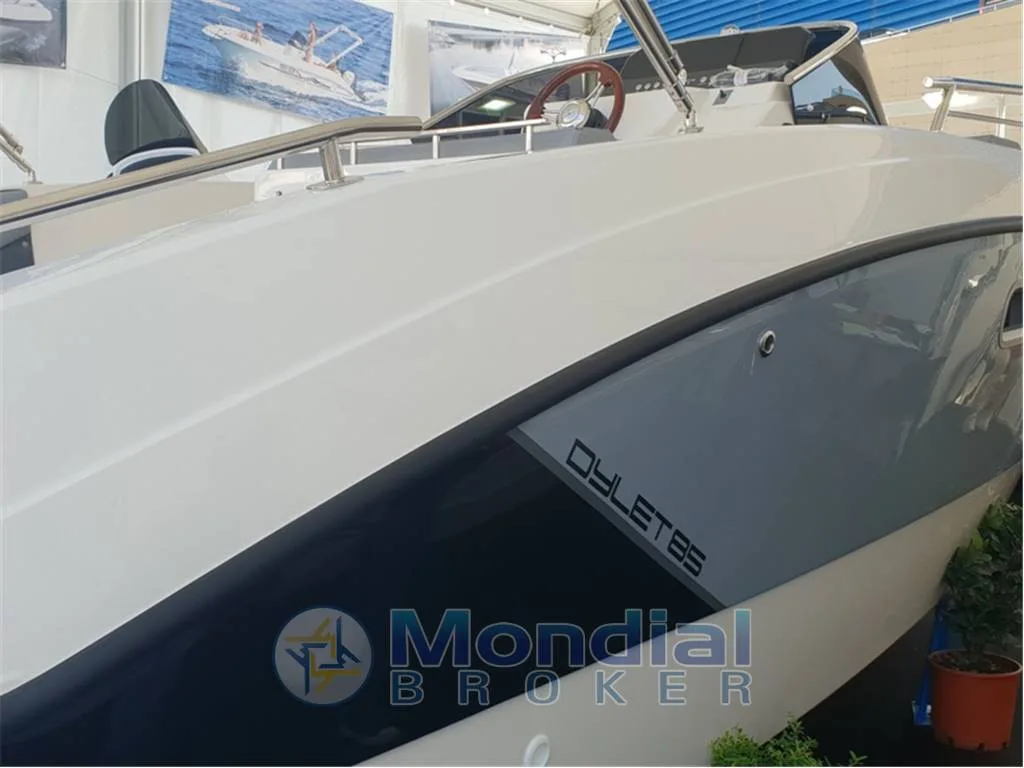 Trimarchi Dylet 85 S.T. (New) used - photo 1