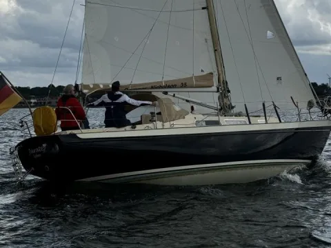 Camper Nicholsons 35 usato - foto 1