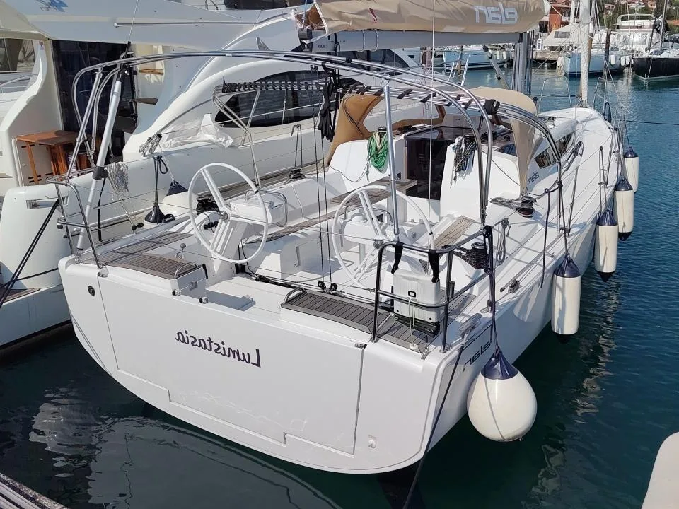 Elan E4 used - photo 1