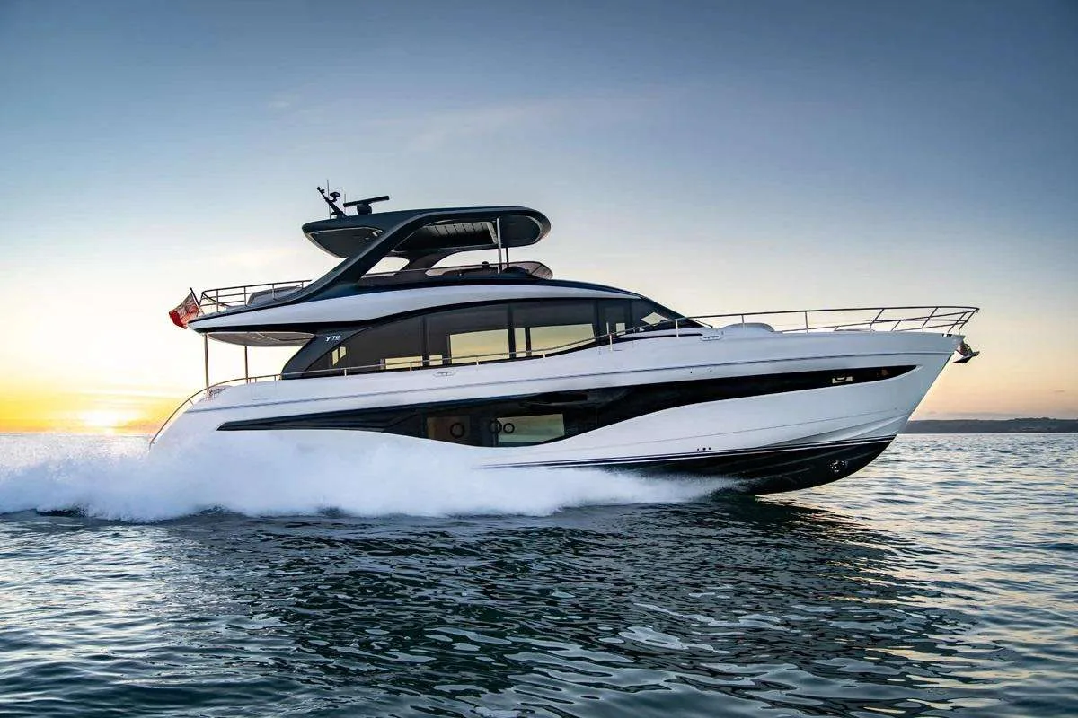 Princess Yachts Princess Y72 gebraucht - Foto 1