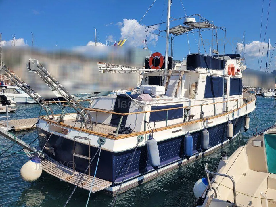 American Marine GRAND BANKS 42 CLASSIC used - photo 1