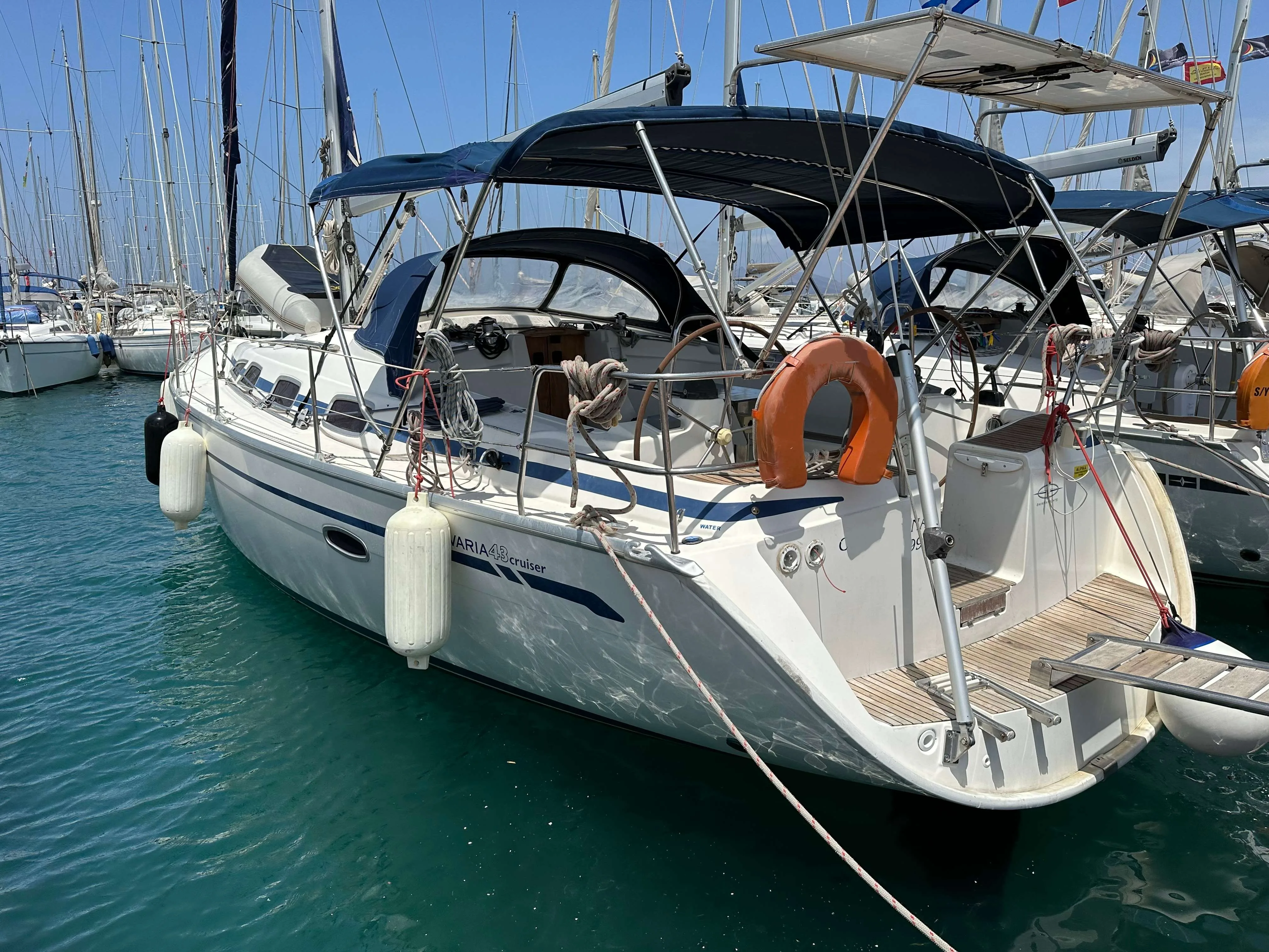Bavaria Yachts 43 CRUISER used - photo 1