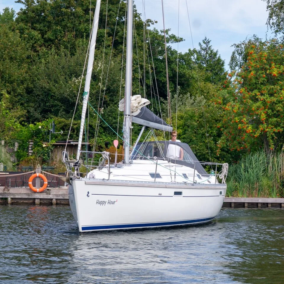 Beneteau OCEANIS 331 gebraucht - Foto 1
