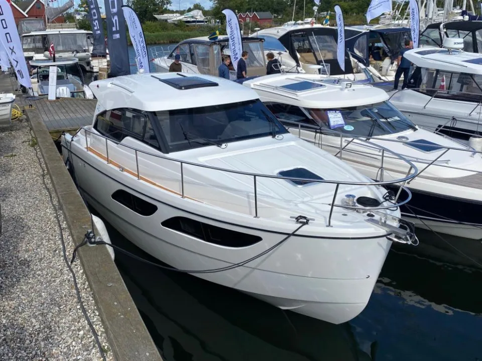 Rodman 31 Spirit HT Outboard d'occasion - photo 1
