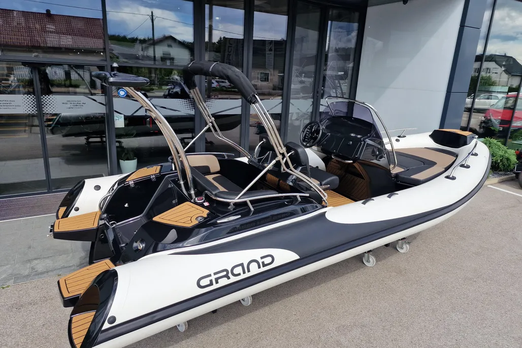 Grand G580HGLF Off White used - photo 1