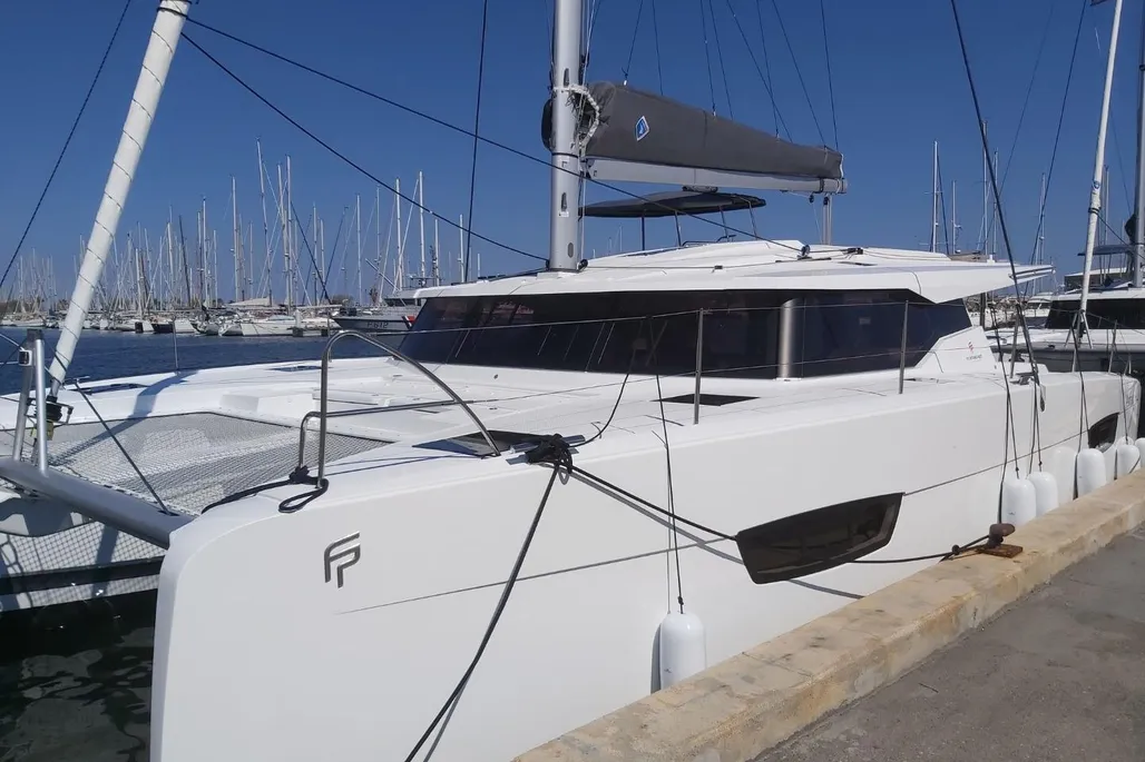 Fountaine Pajot Astrea 42 used - photo 1