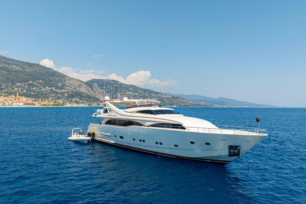 Ferretti Yachts Custom Line 112 gebraucht - Foto 1