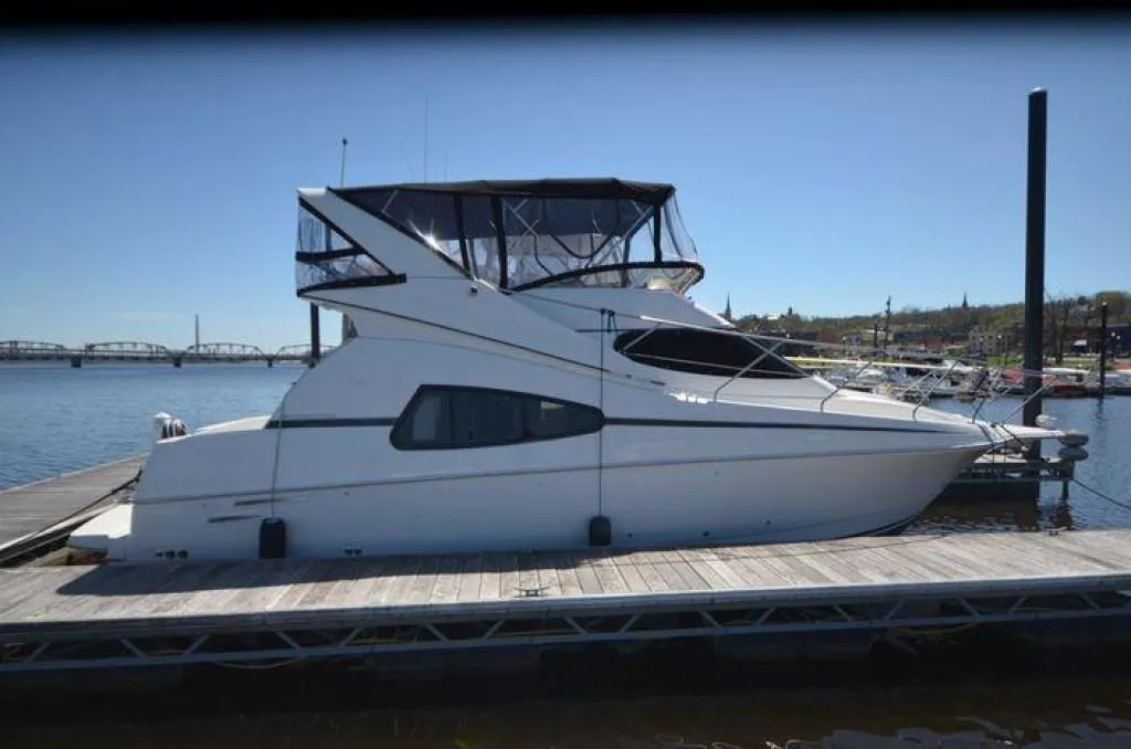 Silverton 330 Sport Bridge used - photo 1