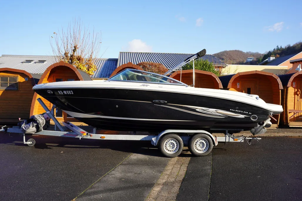 Sea Ray 220 Select gebraucht - Foto 1