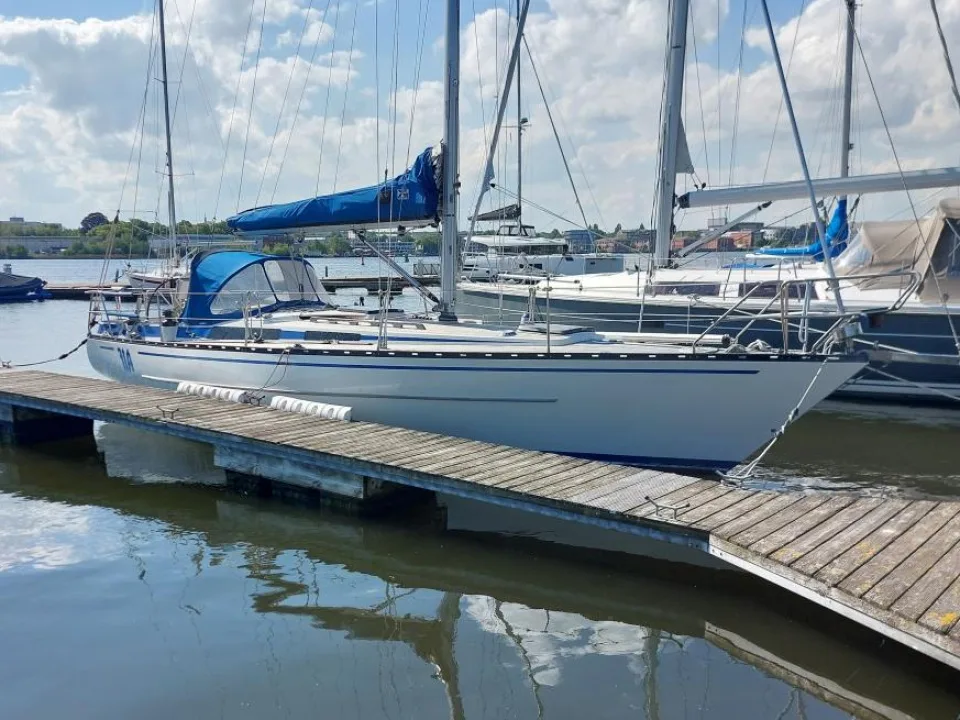 Helmsmann Opus 35 used - photo 1