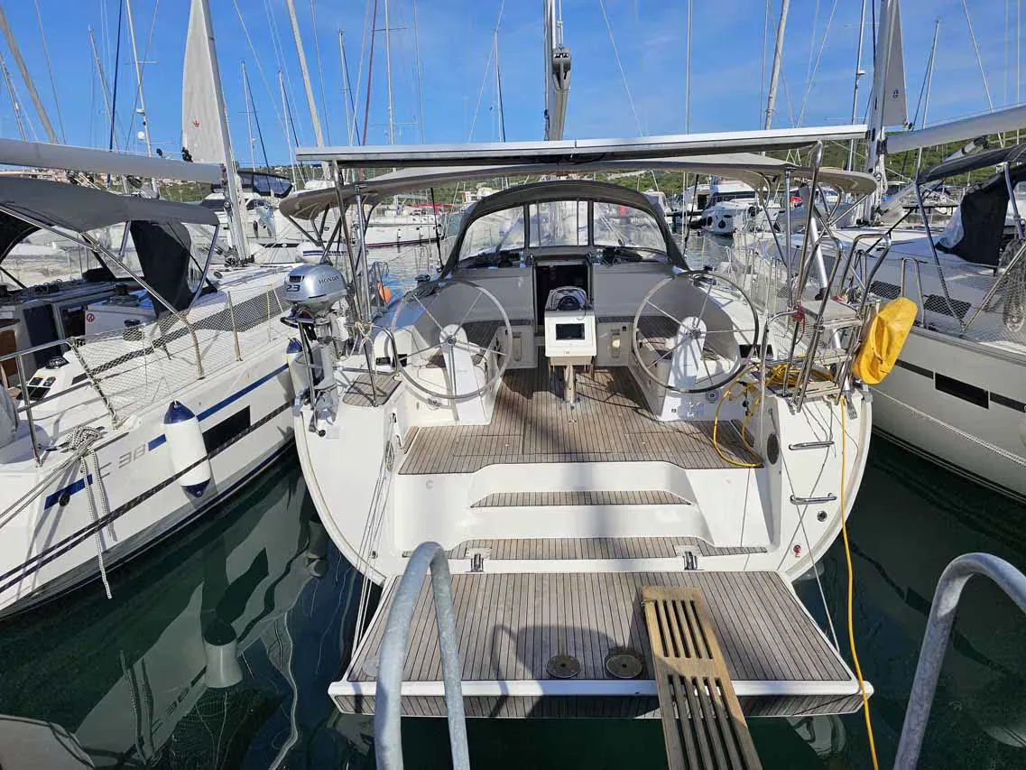 Bavaria Yachts CRUISER 46 used - photo 1