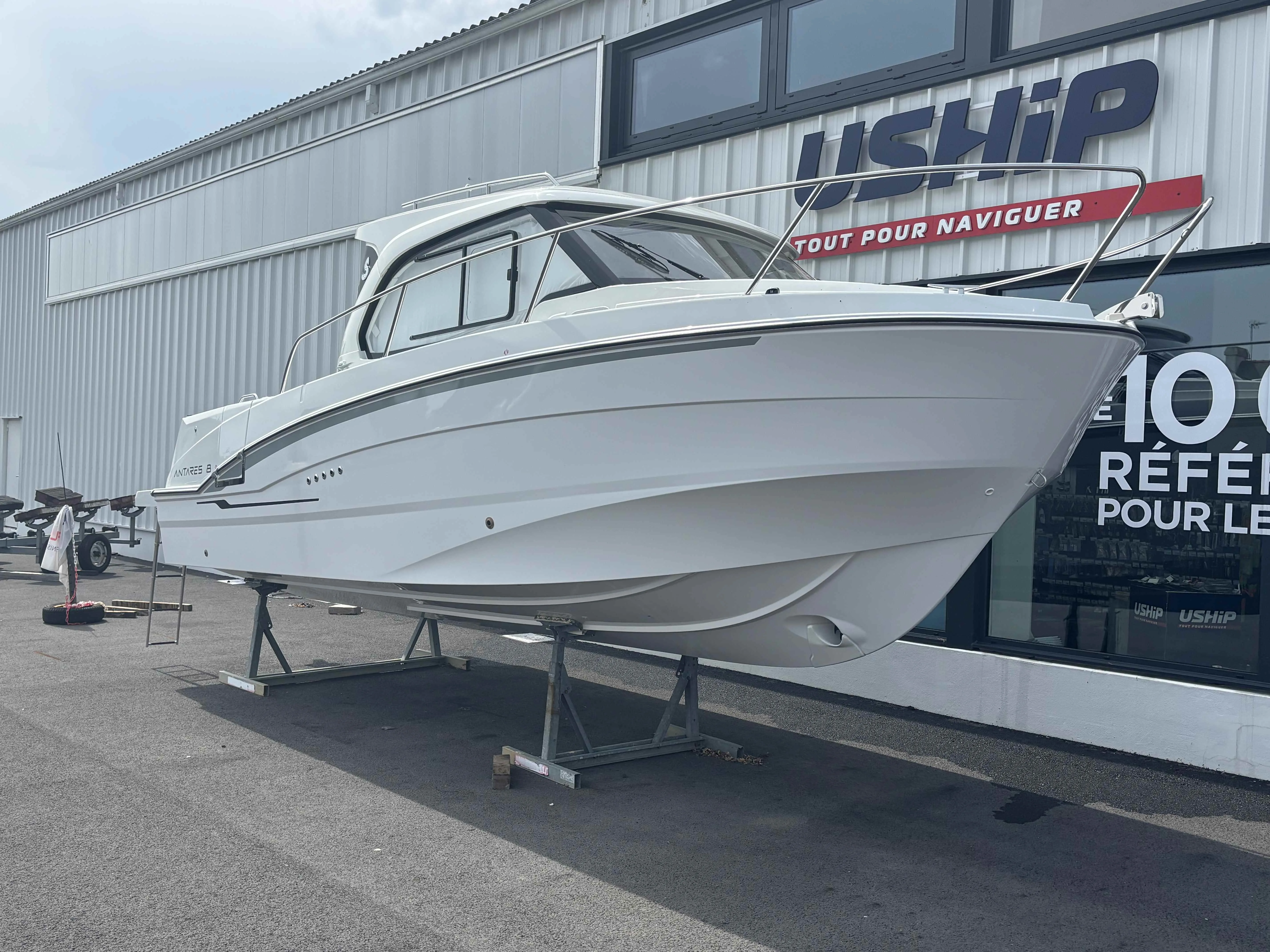 Beneteau ANTARES 8 OB V2 usato - foto 1