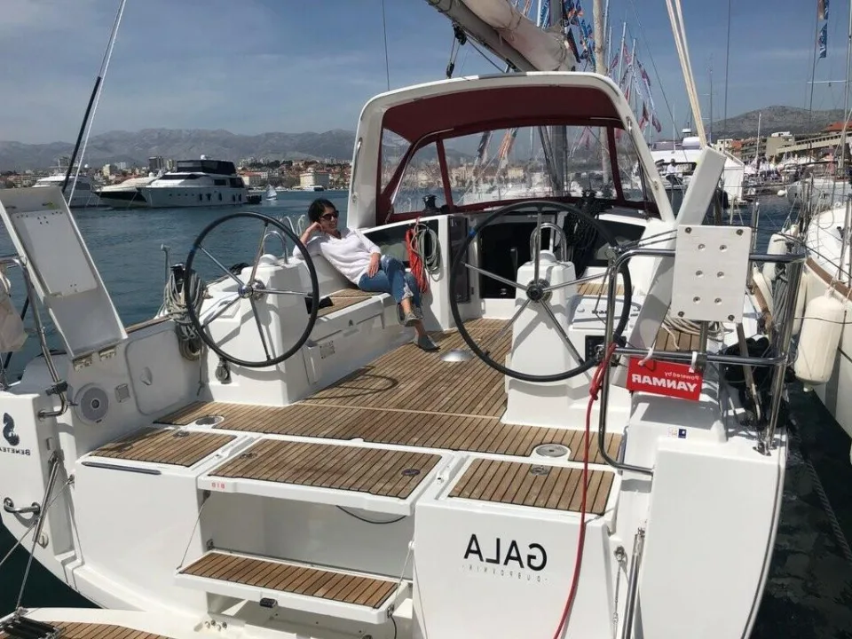 Beneteau Oceanis 35 usato - foto 1